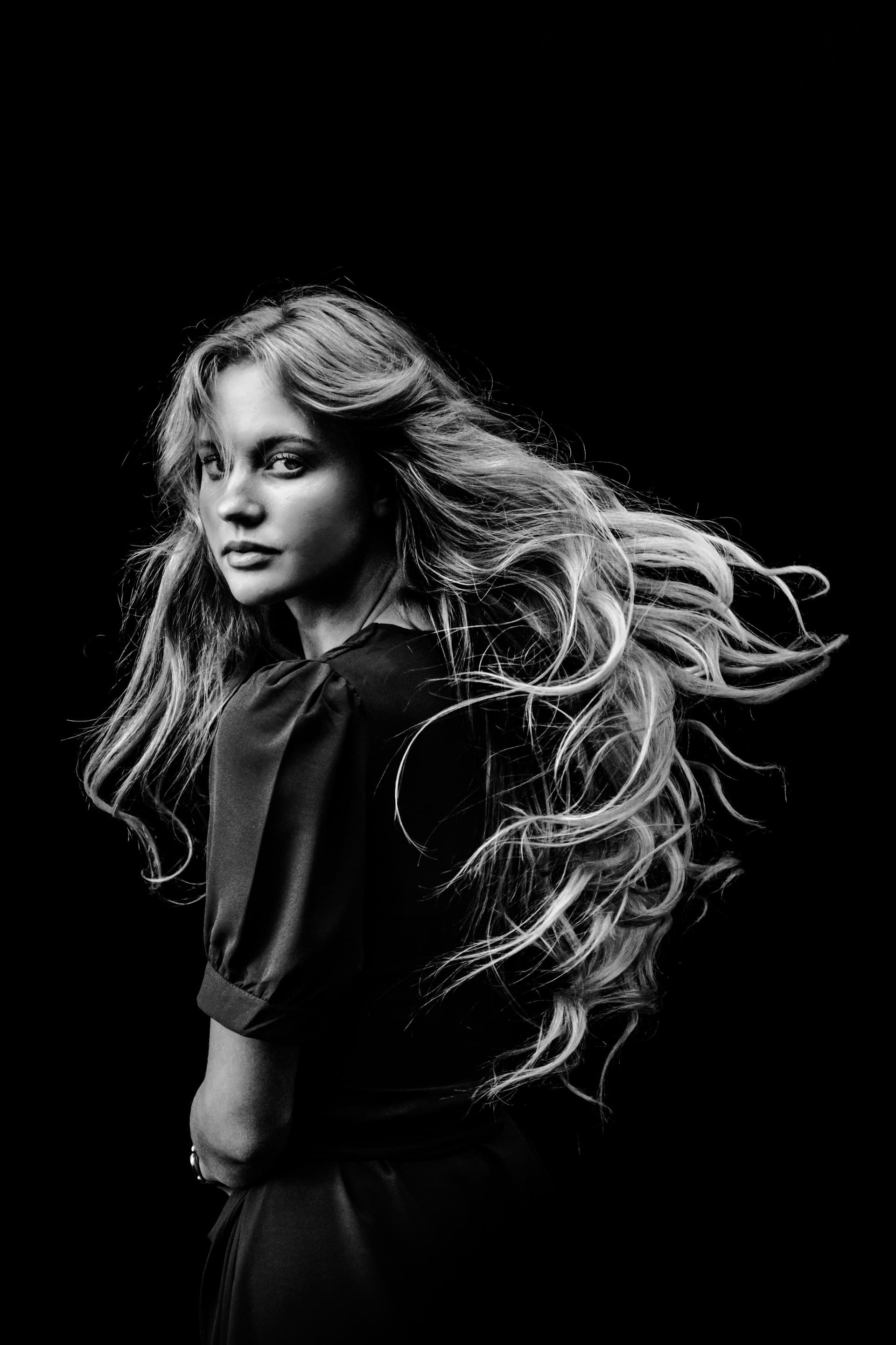 Vrouw met lang, vol haar